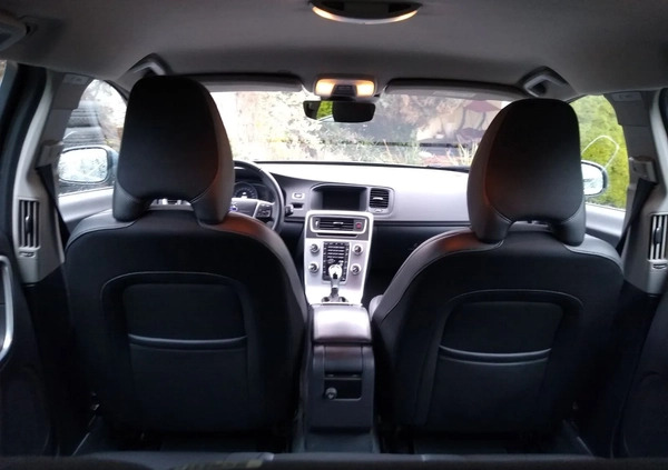 Volvo V60 cena 51900 przebieg: 190000, rok produkcji 2017 z Żelechów małe 67